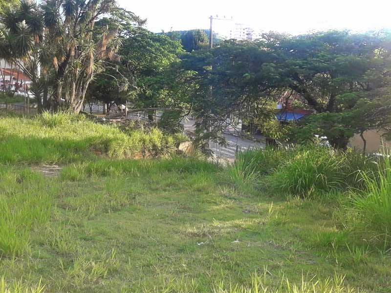aluga-se 1.500 m² no centro de são roque
